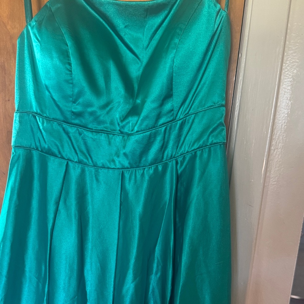 Emerald Satin A-Line Women’s Dress
